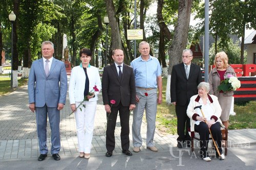 В Свислочи состоялся митинг, посвященный 75-ой годовщине освобождения Свислочского района от немецко-фашистских захватчиков